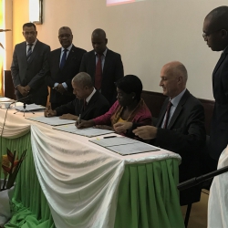 ASSINATURA DO ACORDO DE FINANCIAMENTO DO PROJETO &ldquo;APOIO &Agrave; GEST&Atilde;O DOS PARQUES NACIONAIS OB&Ocirc; DE S&Atilde;O TOM&Eacute; (PNOST) E DO PR&Iacute;NCIPE (PNOP)&rdquo;